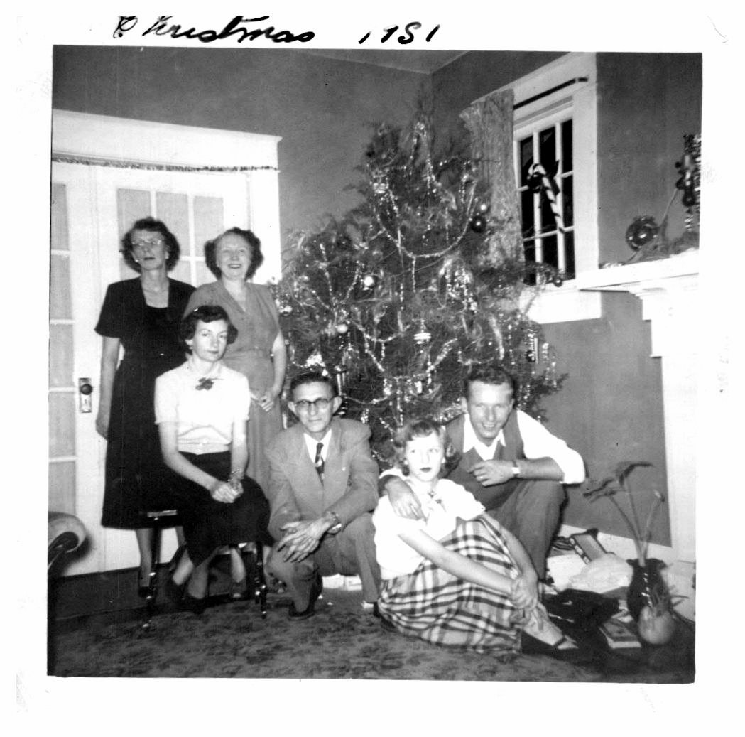 Aunt Mae, Aunt Sister, Sarah Ann, Pop, Diane (Travis) and Charles Towater